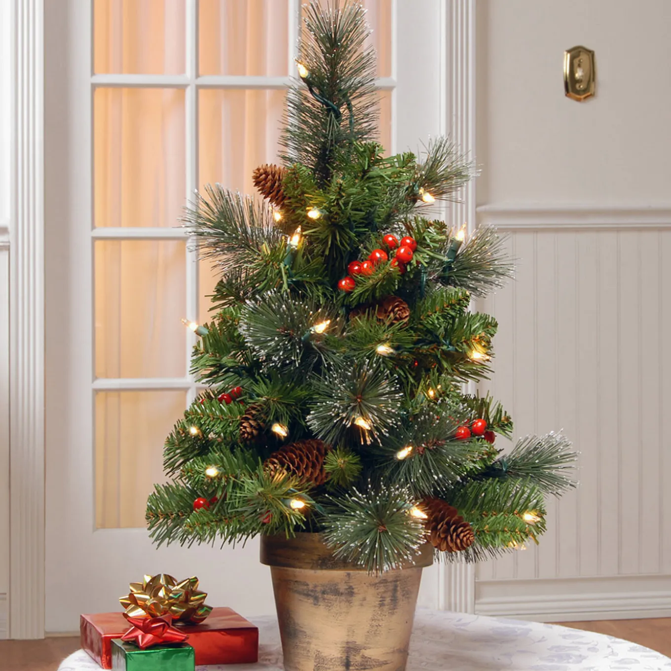 2 ft. Pre-Lit Crestwood Spruce Tree with Clear Lights
