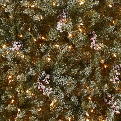7 ft. Pre-Lit Dunhill Fir Tree with 700 Clear Lights