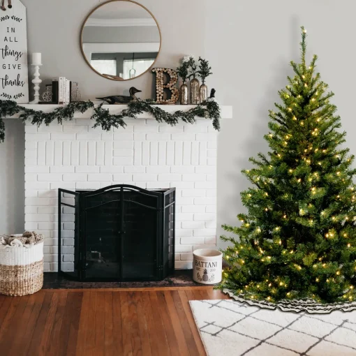 6 ft. Pre-Lit Kincaid Spruce Tree with Clear Lights
