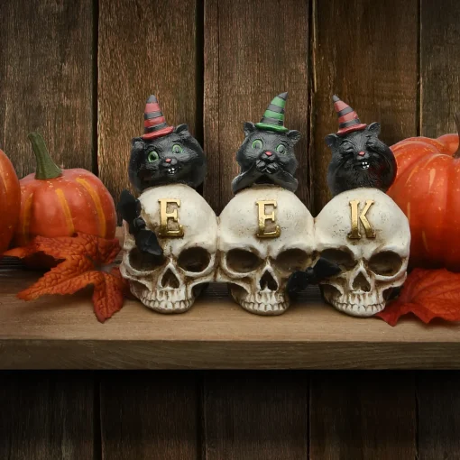 5 in. Halloween Three Black Cats and EEK Skull Sign Decoration